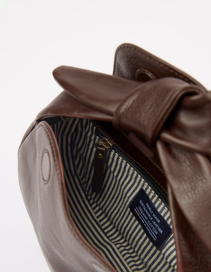 O MY BAG Coco Croissant Chocolate soft grain leather