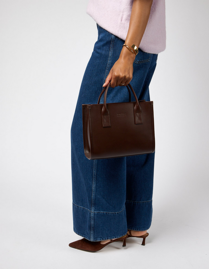 O MY BAG Coco Jackie midi Chocolate classic leather