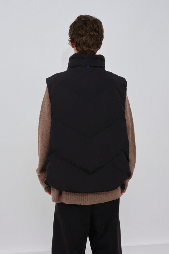Embassy of Bricks and Logs vesti Lisi vest Black