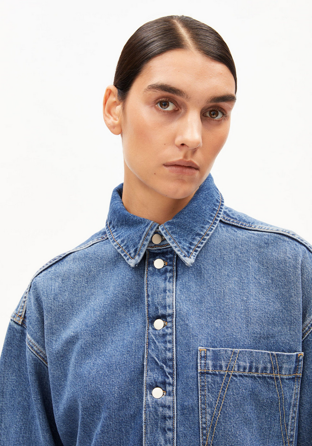 ARMEDANGELS kjóll Oversized shirt dress Bay