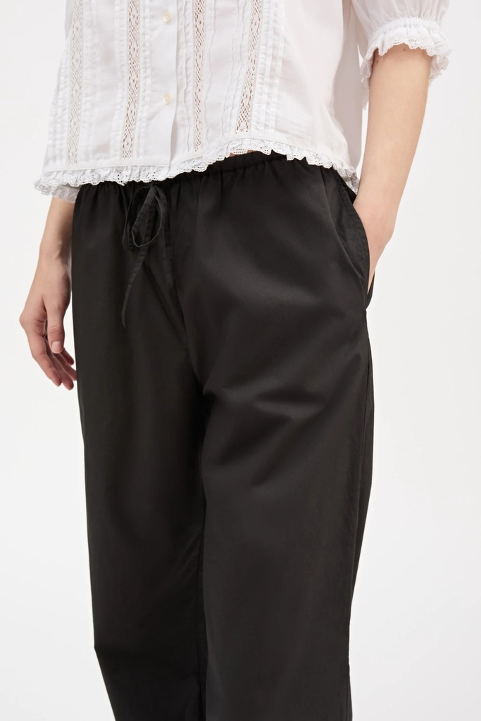 SKALL buxur Petri pants Black