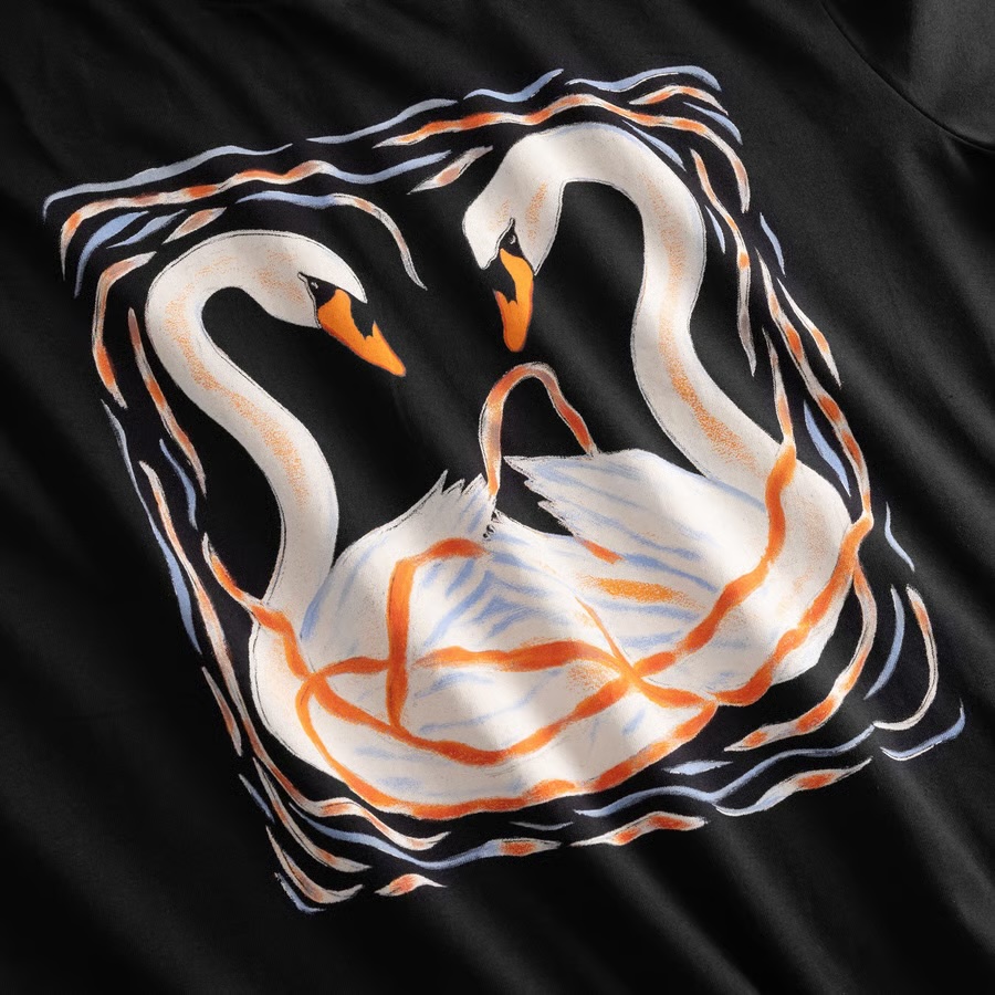 Dedicated bolur Vadstena Painted Swans Black