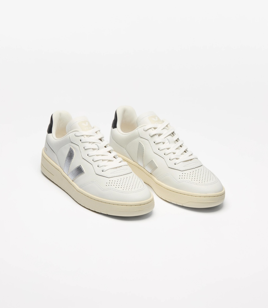 VEJA skór V-90 LEATHER Extra White Silver