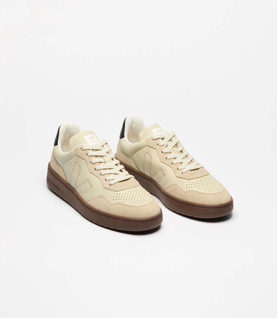 VEJA skór V-90 Leather Pierre Almond Black