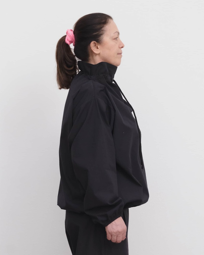 Baserange toppur Uro Top Black