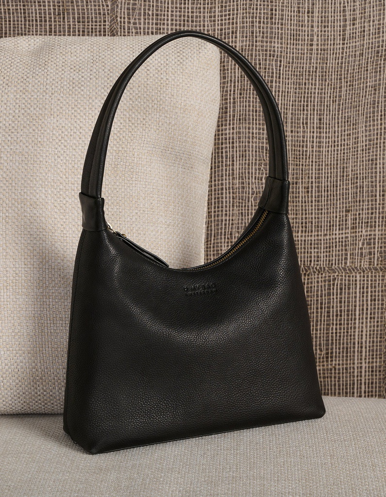 O MY BAG NORA Black / Soft Grain Leather