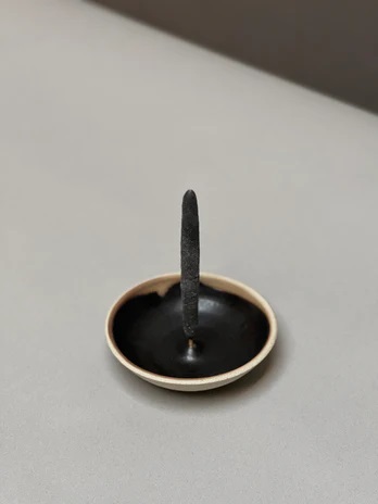 Incausa Stoneware Holder - Black
