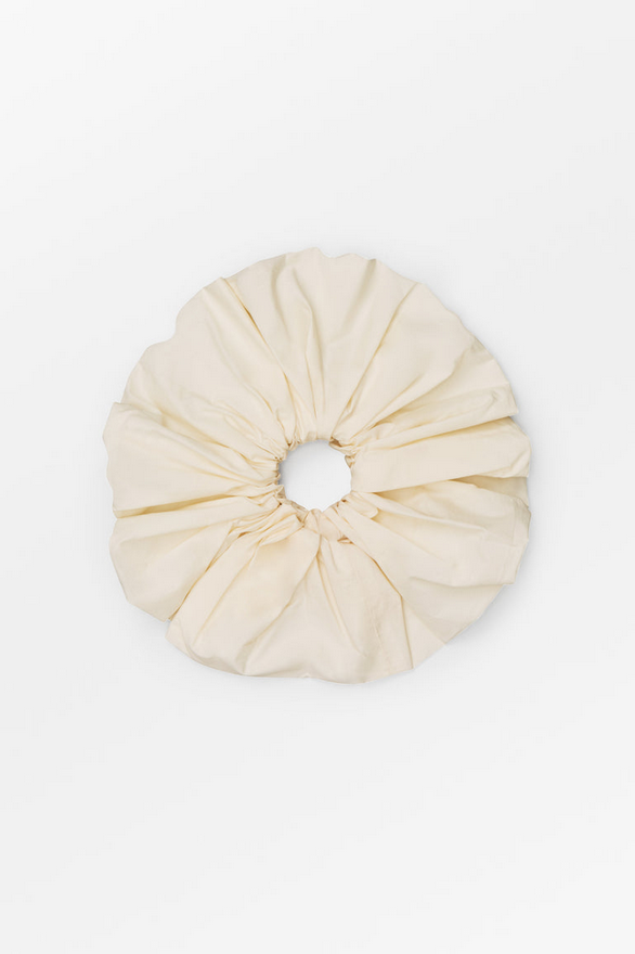 SKALL  hárskraut Big scrunchie Ivory