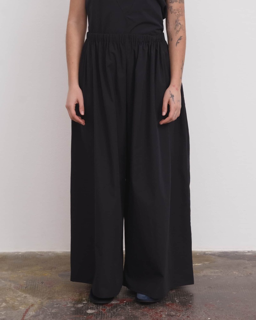 Baserange buxur Cable pants Black