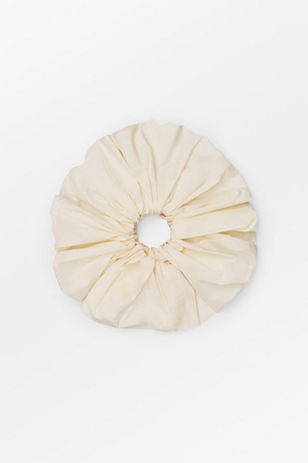 SKALL  hárskraut Big scrunchie Ivory