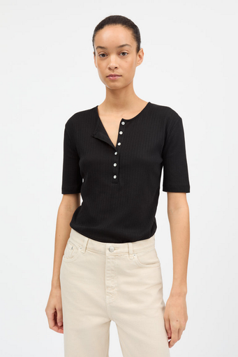 SKALL toppur Liv henley tee Black