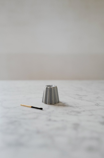 [OVO-2121009] OVO THINGS - Porcelain Canele Candle Holder - Matte Bluish Grey