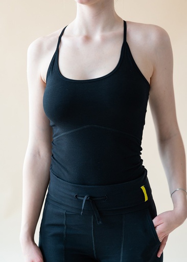 YOGAMII NIDRA STRAP TOP BLACK