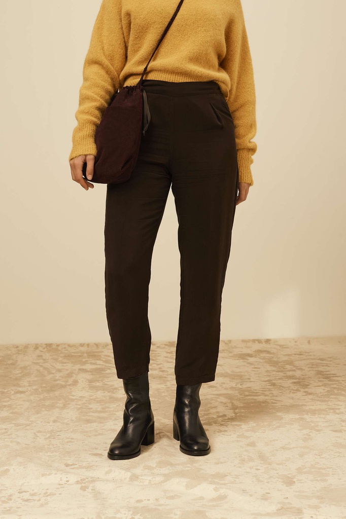 Humanoid Brita Choco buxur