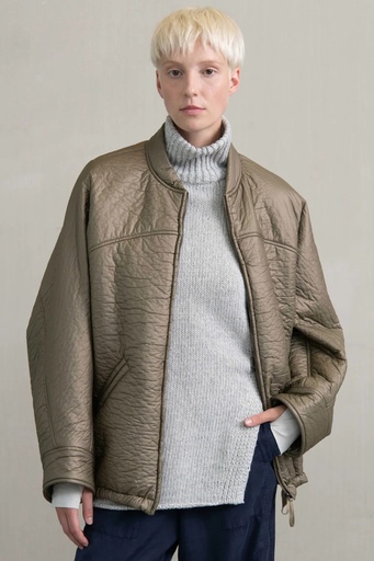 Humanoid jakki Charlotte Quartz